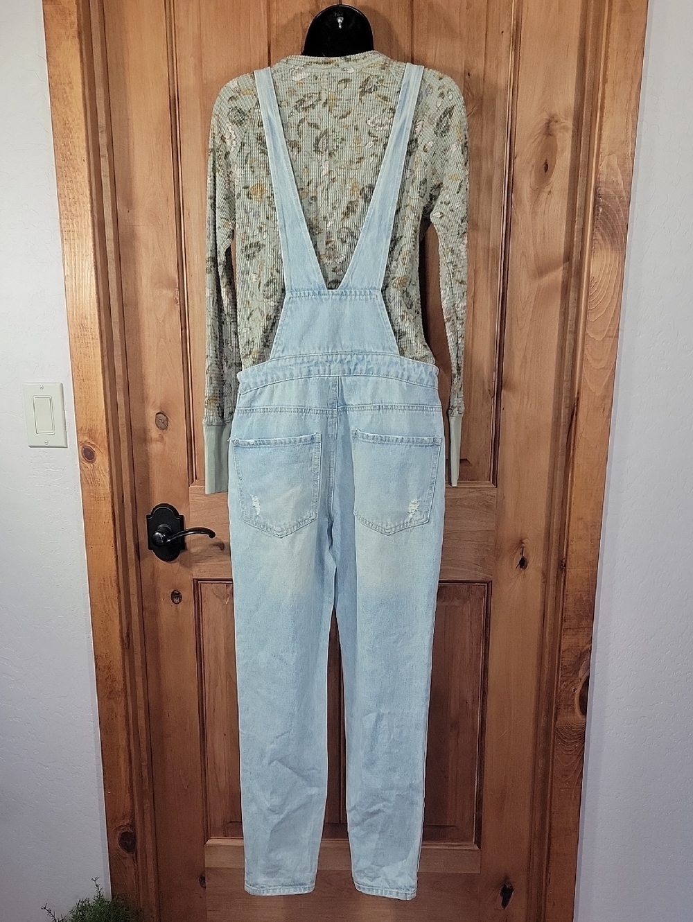 Light Wash Distressed Denim Overalls - Picture 4 of 15